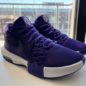 Men’s Nike Lebron Witness VIII TB